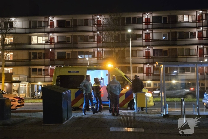 Automobilist rijdt voetganger aan bij verkeerslichten