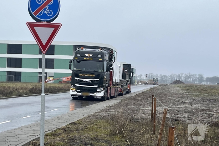 Wij Flevoland'-letters bij Urk al beklad en vernield