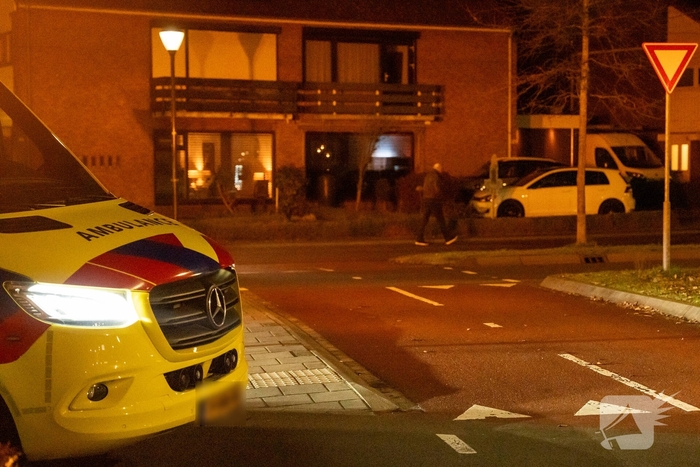 Dronken man geschept door auto