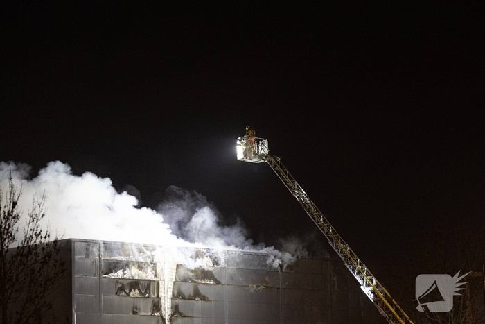 Zeer grote brand in industriegebouw vereist grootschalige inzet