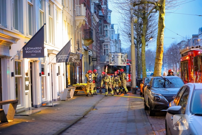 Brand in lunchroom leidt tot grote brandweer inzet