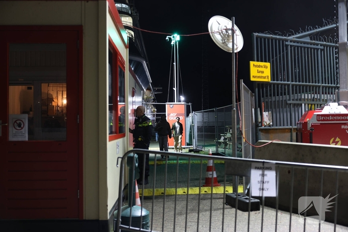 Steekincident op vluchtelingenboot leidt tot gewonde