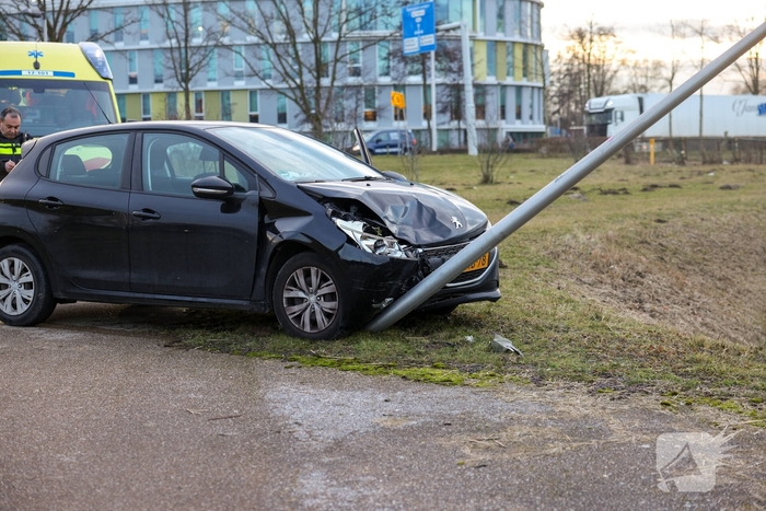 Bestuurder raakt onwel tijdens rijden