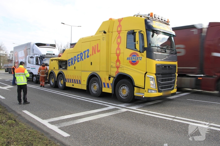 Vrachtwagenstoring veroorzaakt lichte verkeershinder