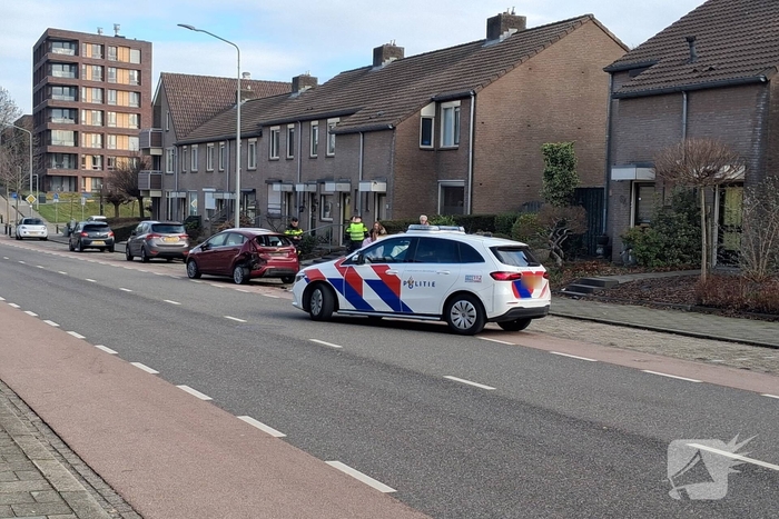 Ongeval zorgt voor schade aan voertuigen
