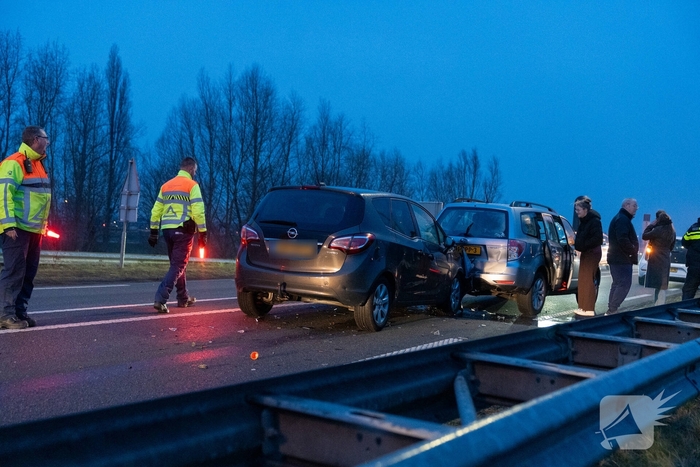 Kettingbotsing veroorzaakt verkeershinder