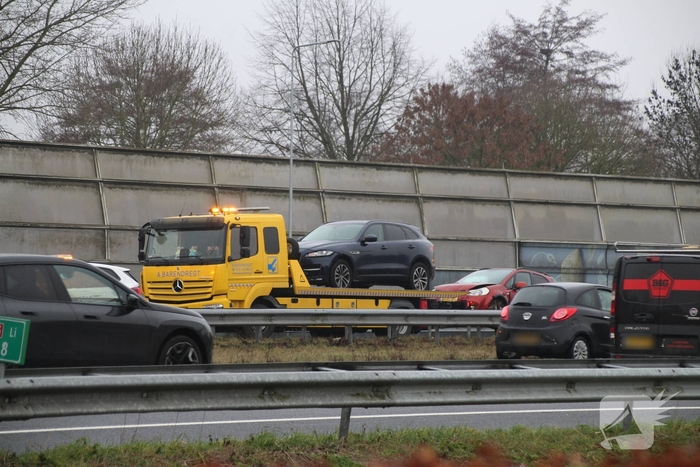 Meerdere ongevallen op A15 zorgen voor verkeershinder