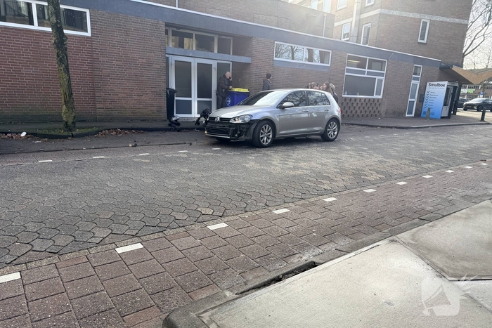 Motorrijder gewond bij botsing met auto