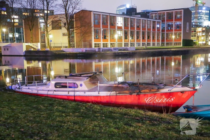 Brand verwoest plezierboot