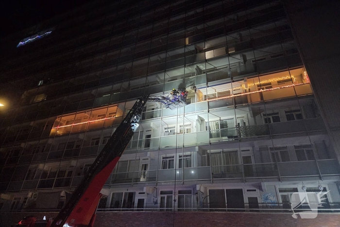 Brand in flatwoning vroeg in de ochtend