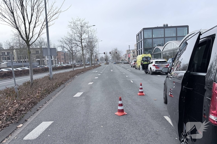 Taxi total-loss na botsing met auto