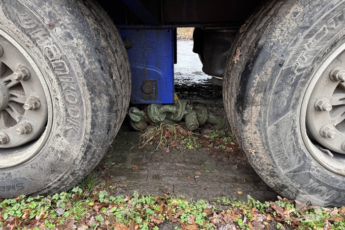 Vrachtwagen beschadigt gasstation en veroorzaakt gaslekkage