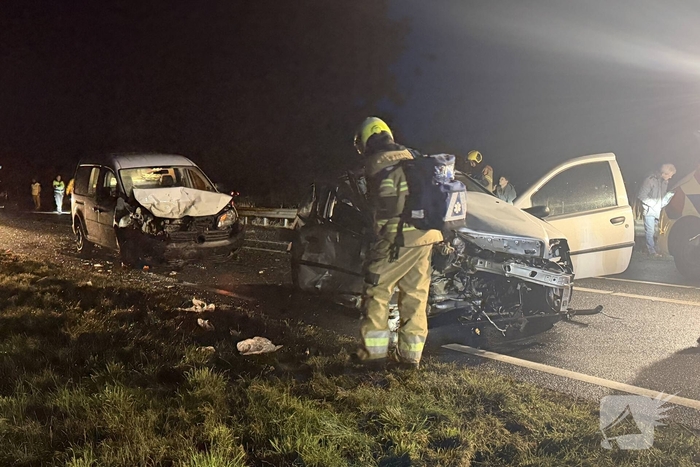 Ernstig ongeval met meerdere auto's en gewonden