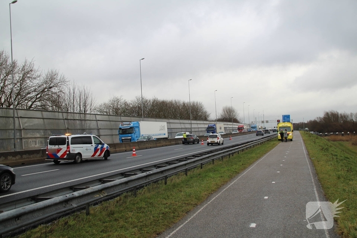 Ongeval leidt tot flinke schade en verkeershinder op A15