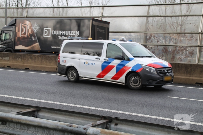 Ongeval leidt tot flinke schade en verkeershinder op A15