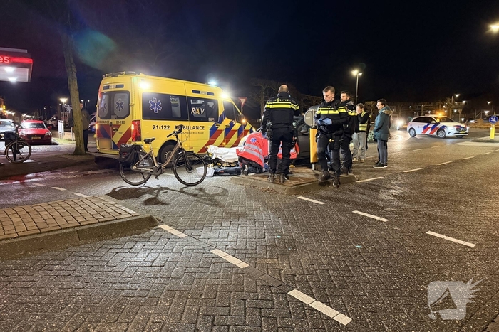 Fietser gewond na aanrijding met auto