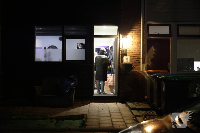 Team Parate Eenheid houdt persoon aan in woning