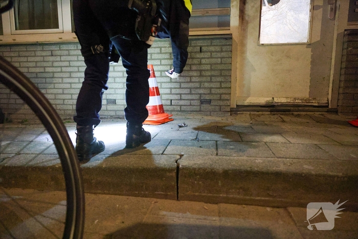 Explosie bij portiekwoning veroorzaakt aanzienlijke schade