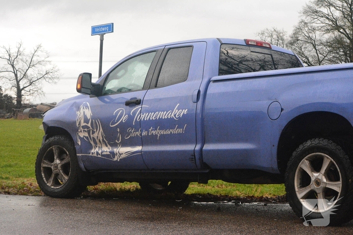 Aanrijding op kruising leidt tot schade