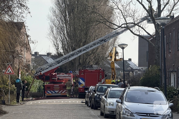 Uitslaande brand vergt uitgebreide inzet