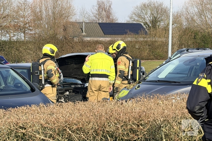 Korte sluiting veroorzaakte brand in auto