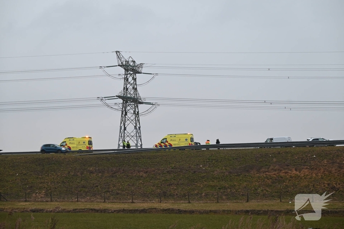 Botsing tussen voertuigen leidt tot ziekenhuisopname