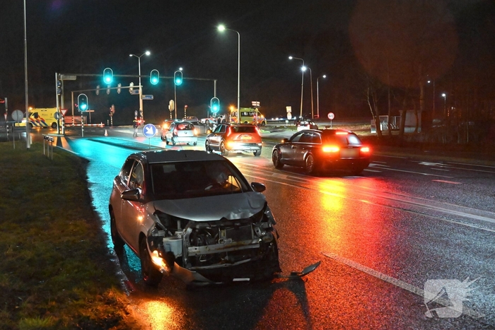 Verkeerslicht omver na aanrijding