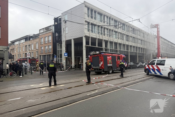 Woningbrand leidt tot grote afzetting van straat
