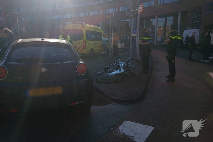 Gewonde na botsing tussen fietser en auto