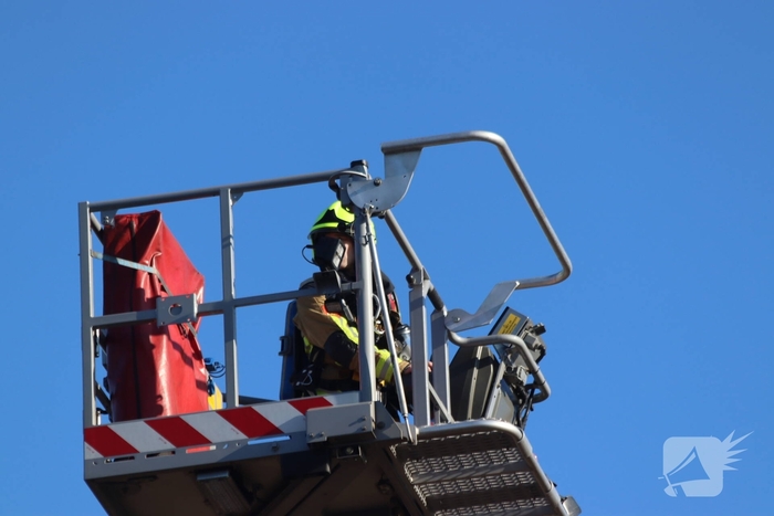 Meerdere woningen ontruimd door felle brand in seniorenflat