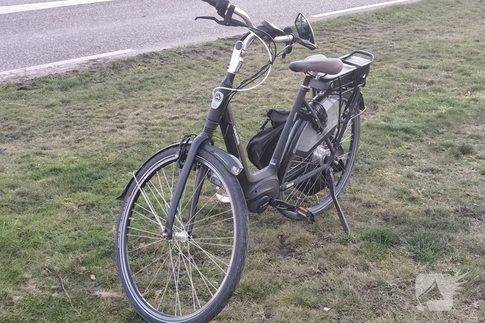Fietser gewond bij aanrijding met bestelbus