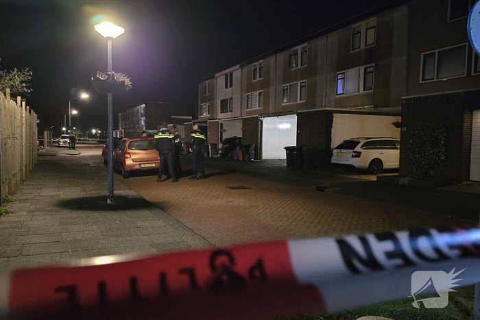 Explosie bij woning veroorzaakt schade
