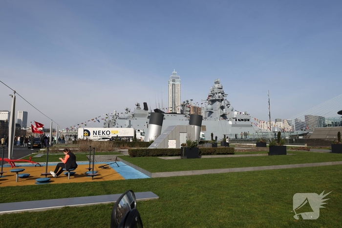 Turkse marineschepen zorgen voor veel bekijks