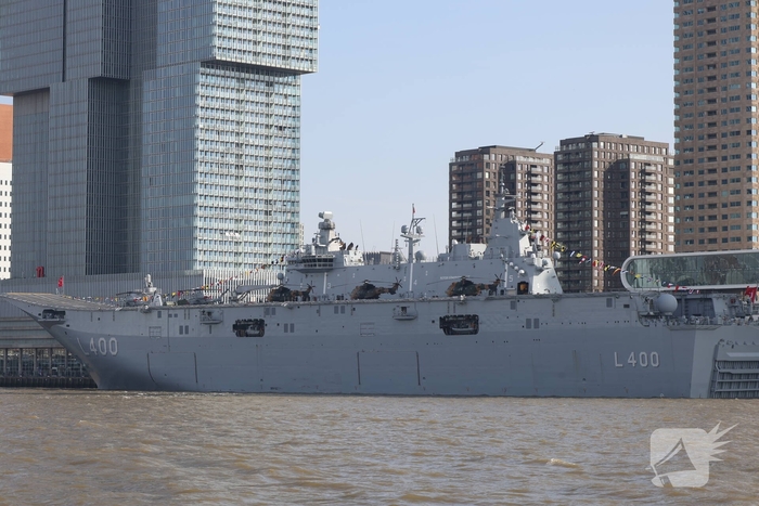 Turkse marineschepen zorgen voor veel bekijks