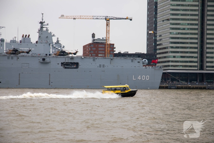 Turkse marineschepen zorgen voor veel bekijks