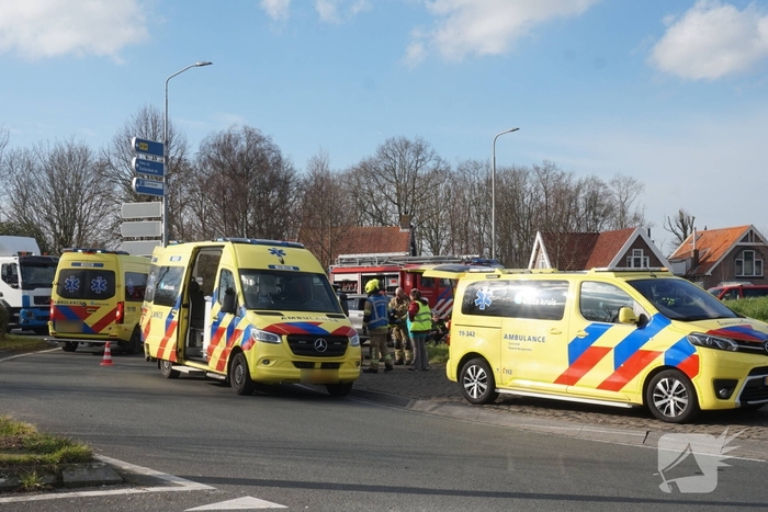 Ongeval op rotonde zorgt voor verkeershinder