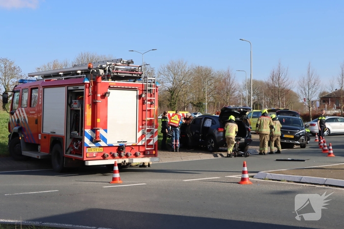 Ongeval op rotonde zorgt voor verkeershinder