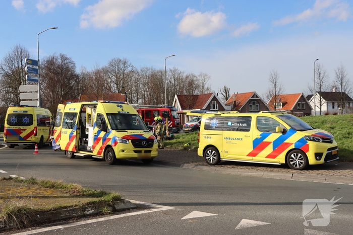 Ongeval op rotonde zorgt voor verkeershinder