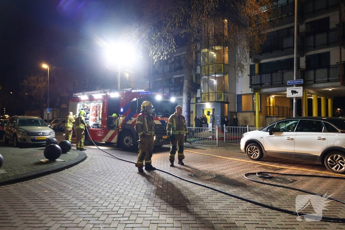 Auto volledig uitgebrand na vermoedelijke brandstichting