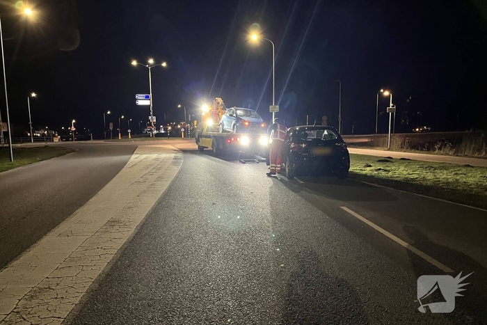 Ongeval met twee voertuigen zorgt voor schade