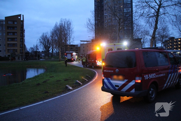 Voertuig te water na ongeval