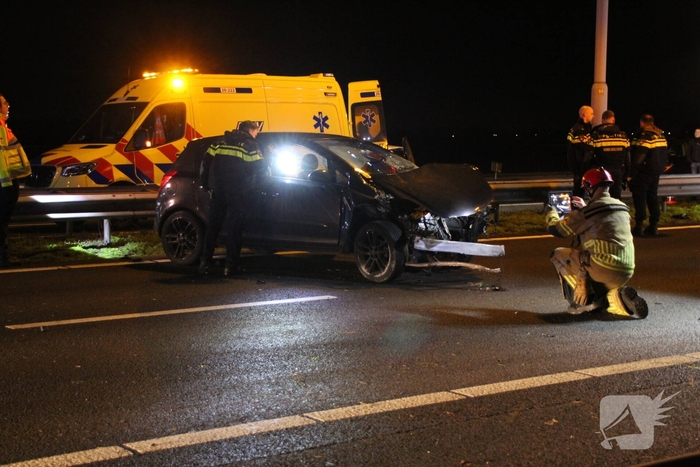 Zware aanrijding op snelweg met meerdere voertuigen betrokken