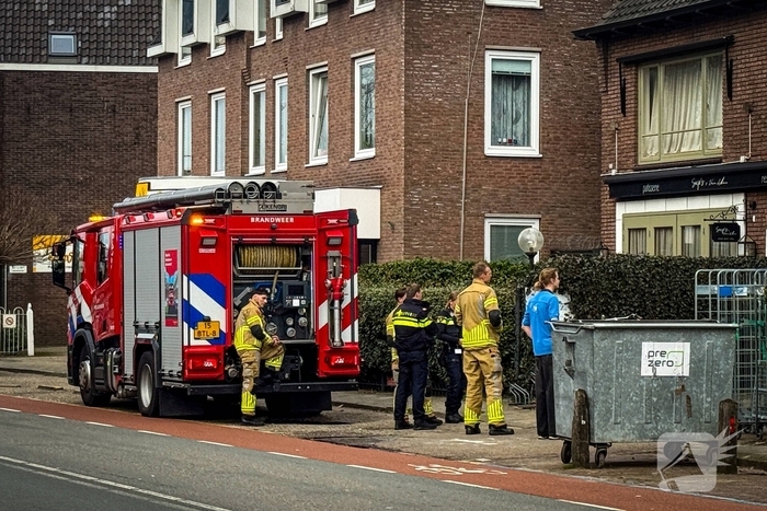 Brandweer onderzoekt gaslucht in supermarkt