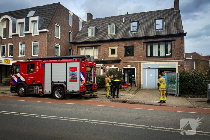 Brandweer onderzoekt gaslucht in supermarkt
