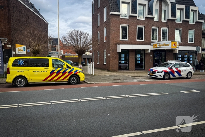 Brandweer onderzoekt gaslucht in supermarkt