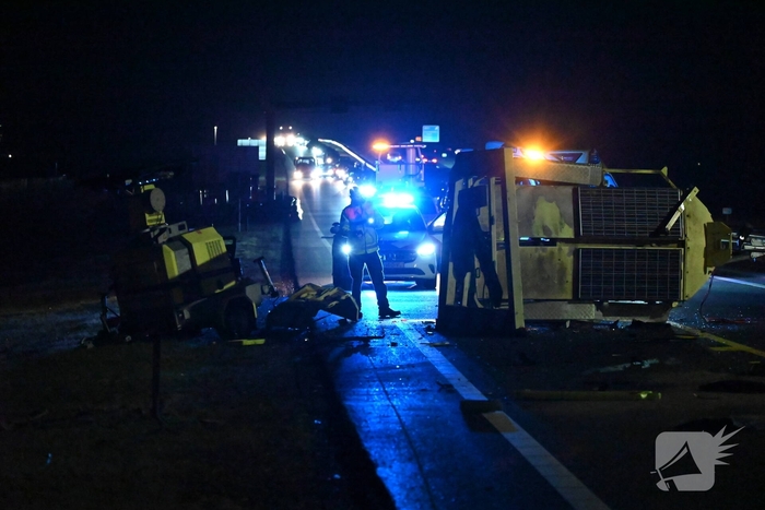 Flinke ravage na ongeval met pijlwagen, voortvluchtige bestuurder aangehouden