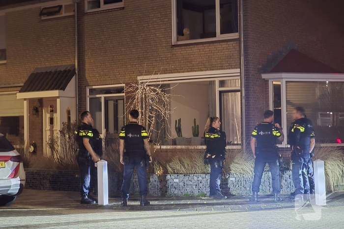 Politie start grote zoekactie na melding vuurwapen