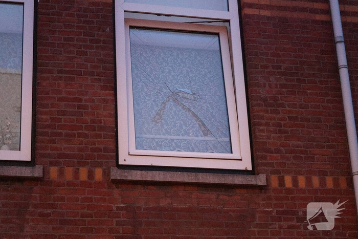 Explosie in woning leidt tot grote schade