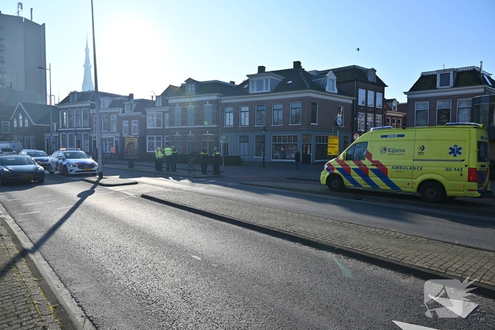 Raam van auto gesneuveld bij botsing