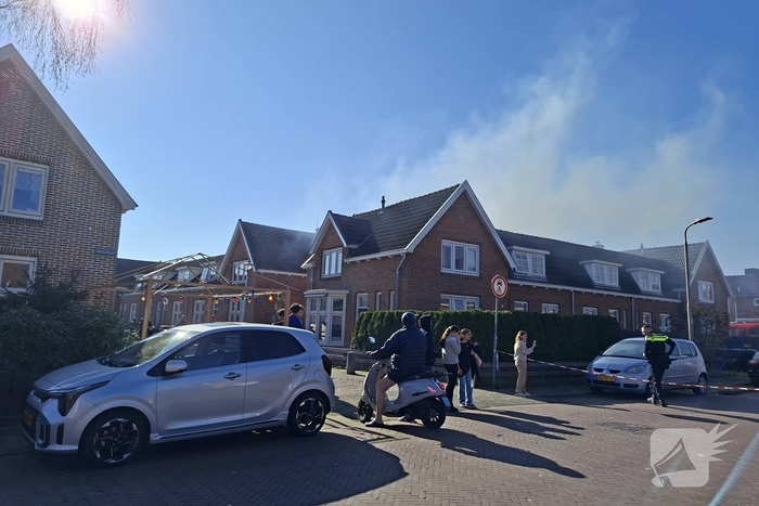 Brand in bijgebouw veroorzaakt snelle inzet brandweer